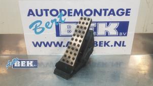 Used Accelerator pedal Mercedes E (W213) E-220d 2.0 Turbo 16V Price € 45,00 Margin scheme offered by Auto Bek