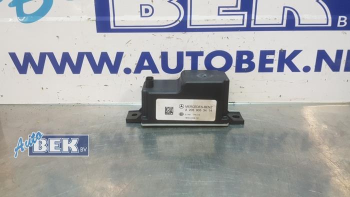 Używane Modul (rózne) Mercedes E (W213) E-220d 2.0 Turbo 16V Cena € 77,00 Procedura marży oferowane przez Auto Bek