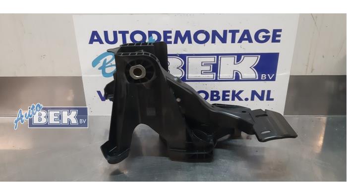 Używane Pedal hamulca Audi A3 Sportback (8VA/8VF) 2.0 TDI 16V Cena € 35,00 Procedura marży oferowane przez Auto Bek
