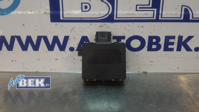 Begagnade Dödvinkelsensor Audi A3 Sportback (8VA/8VF) 2.0 TDI 16V Pris € 120,00 Marginaltabell erbjuds av Auto Bek