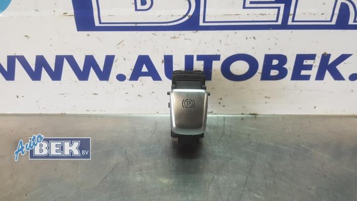 Gebrauchte Handbremse Schalter Mercedes E (W213) E-220d 2.0 Turbo 16V Preis € 15,00 Margenregelung angeboten von Auto Bek