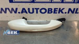 Used Front door handle 4-door, right Mercedes E (W213) E-220d 2.0 Turbo 16V Price € 35,00 Margin scheme offered by Auto Bek