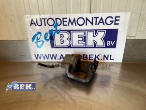 Used Front brake calliper, right Volvo V40 (MV) 2.0 D2 16V Price € 40,00 Margin scheme offered by Auto Bek