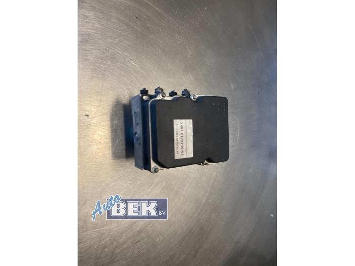 Used ABS pump BMW 5 serie (E60) 525d 24V Price € 37,50 Margin scheme offered by Auto Bek