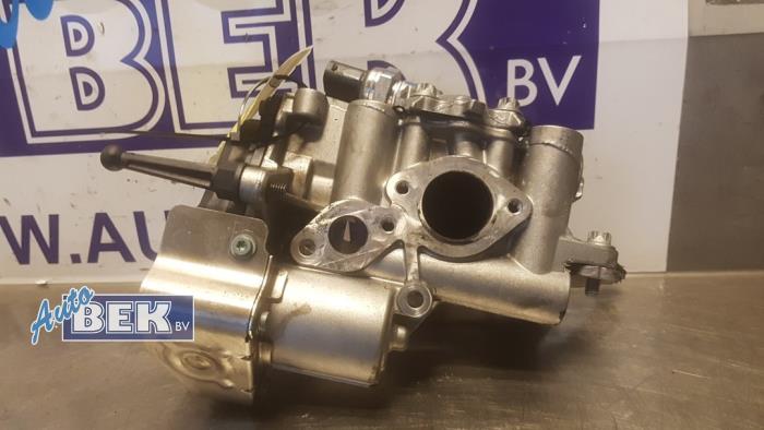 EGR valve from a Mercedes-Benz E (W213) E-220d 2.0 Turbo 16V 2018