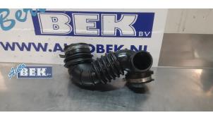 Used Air intake hose Volkswagen Polo VI (AW1) 1.0 MPi 12V Price on request offered by Auto Bek