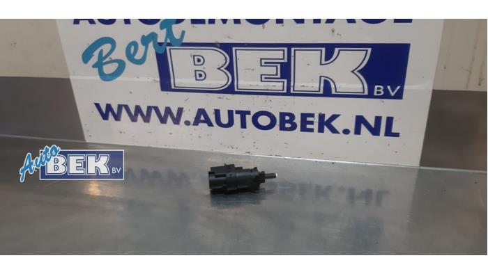 Używane Przelacznik ESP Ford Fiesta 6 (JA8) 1.6 TDCi 16V 90 Cena € 5,00 Procedura marży oferowane przez Auto Bek