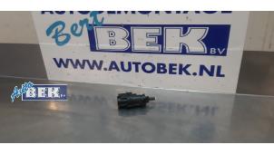 Gebrauchte ESP Schalter Ford Fiesta 6 (JA8) 1.6 TDCi 16V 90 Preis € 10,00 Margenregelung angeboten von Auto Bek