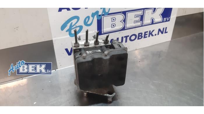 Używane Pompa ABS Mercedes Sprinter 3,5t (906.73) 316 LGT Cena € 62,50 Procedura marży oferowane przez Auto Bek