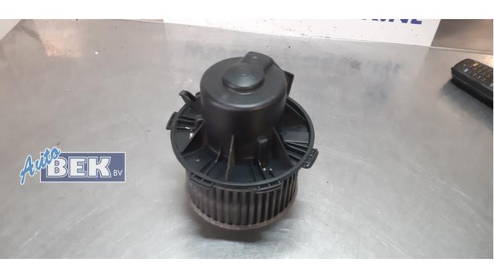 Motor de ventilador de calefactor de un Mercedes-Benz Sprinter 3,5t (906.73) 310 CDI 16V 2010