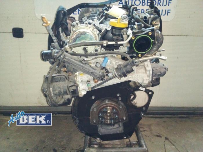 Motor van een Suzuki SX4 S-Cross (JY) 1.6 16V DDiS AllGrip 2013