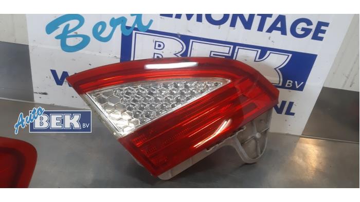 Taillight, left from a Ford Mondeo IV 2.0 TDCi 140 16V 2007