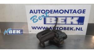 Used Rear brake calliper, right BMW 5 serie Touring (F11) 520d 16V Price € 95,00 Margin scheme offered by Auto Bek