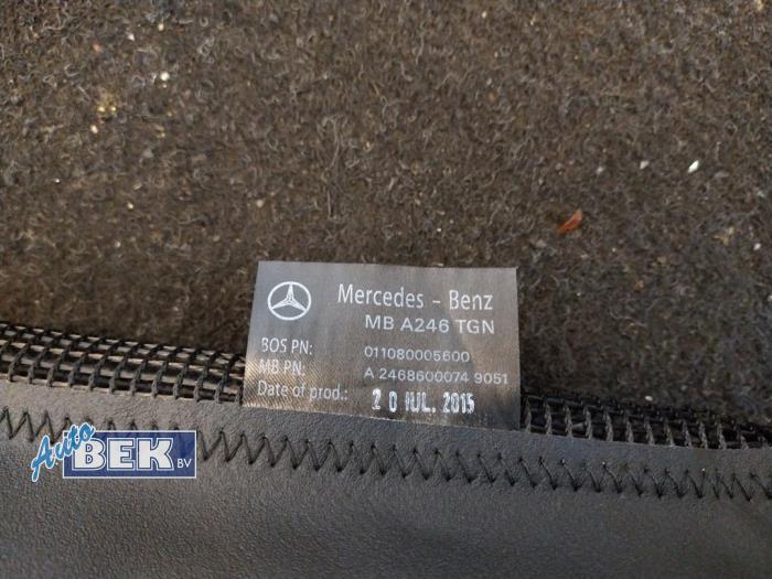 Kratka dla psa z Mercedes-Benz B (W246,242) 1.6 B-200 BlueEFFICIENCY Turbo 16V 2016