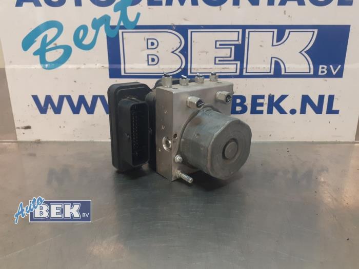 Usagé Bloc ABS Nissan Micra (K14) 0.9 IG-T 12V Prix € 95,00 Règlement à la marge proposé par Auto Bek