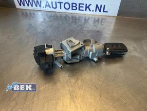 Used Ignition lock + key Landrover Range Rover Sport (LS) 3.6 TDV8 32V Price € 150,00 Margin scheme offered by Auto Bek