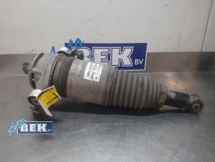 Used Rear shock absorber rod, right Porsche Cayenne II (92A) 3.0 D V6 24V Price € 450,00 Margin scheme offered by Auto Bek