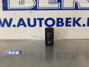 Used Height control switch Peugeot 208 I (CA/CC/CK/CL) 1.2 Vti 12V PureTech Price € 15,00 Margin scheme offered by Auto Bek