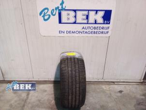 Used Tyre Porsche Cayenne II (92A) 3.0 D V6 24V Price € 50,00 Margin scheme offered by Auto Bek