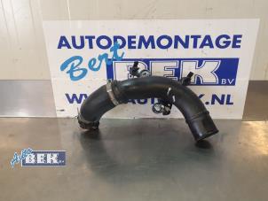 Used Air intake hose Renault Clio IV (5R) 0.9 Energy TCE 90 12V Price € 25,00 Margin scheme offered by Auto Bek