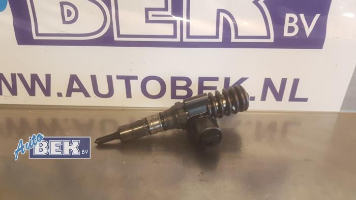 Usagé Injecteurs Audi A3 (8P1) 2.0 TDI 16V Prix € 42,50 Règlement à la marge proposé par Auto Bek