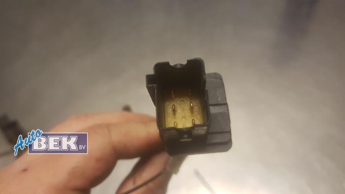 Lambda probe from a Cadillac SRX 3.6 V6 24V AWD 2005
