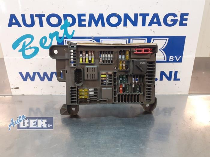 Fuse box from a BMW X5 (E70) xDrive 35d 3.0 24V 2010