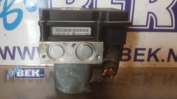 Usagé Bloc ABS BMW 5 serie (E60) 520i 24V Prix € 25,00 Règlement à la marge proposé par Auto Bek