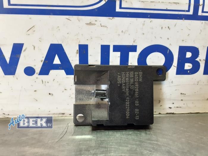Używane Antena Bluetooth BMW 1 serie (E82) 118d 16V Cena € 14,50 Procedura marży oferowane przez Auto Bek