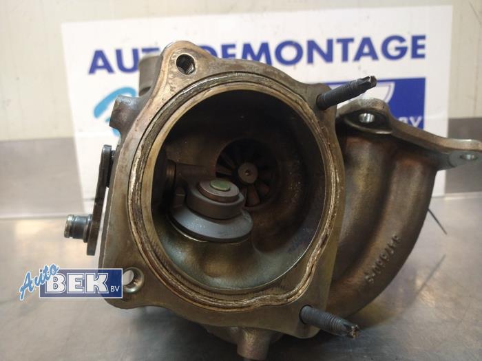 Turbo van een Alfa Romeo Giulia (952) 2.0 T 16V 2016