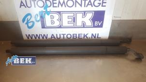Gebrauchte Set Gasdämpfer Heckklappe Audi Q3 (F3B) 2.0 35 TDI 16V Preis € 149,99 Margenregelung angeboten von Auto Bek