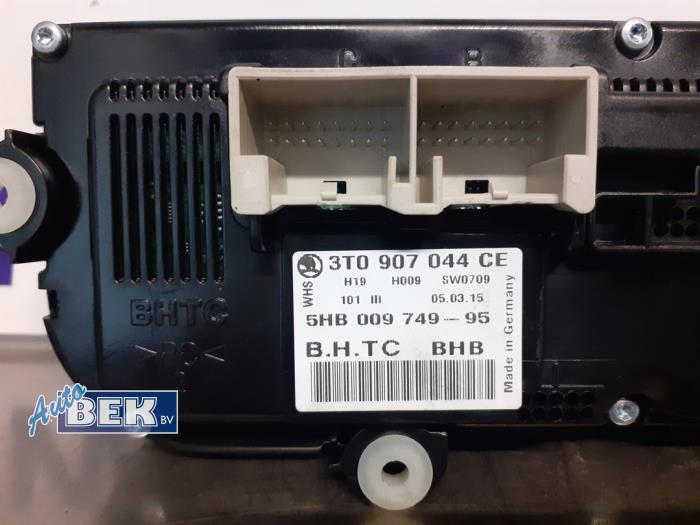 Panel de control de calefacción de un Skoda Yeti (5LAC) 1.4 TSI 16V 2015