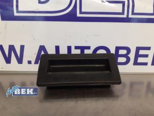 Used Tailgate handle Skoda Yeti (5LAC) 1.4 TSI 16V Price € 36,00 Margin scheme offered by Auto Bek