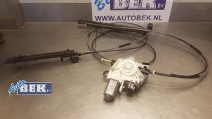 Używane Motor bagageafdekking links Audi Q7 (4MB/4MG) 3.0 TDI V6 24V e-tron plug-in hybrid Cena € 100,00 Procedura marży oferowane przez Auto Bek