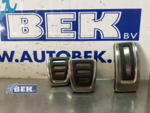 Used Set of pedals Volkswagen Golf VII (AUA) 1.6 TDI BMT 16V Price € 50,00 Margin scheme offered by Auto Bek