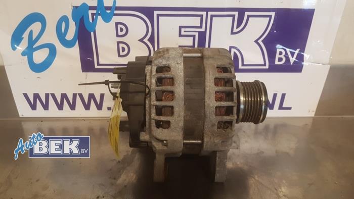 Usagé Dynamo Nissan Qashqai (J11) 1.5 dCi DPF Prix € 64,99 Règlement à la marge proposé par Auto Bek