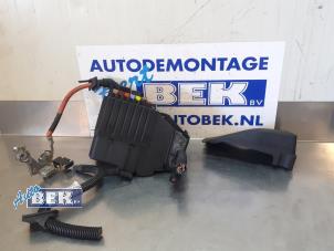 Usagé Porte fusible Volvo V70 (BW) 1.6 DRIVe 16V Prix sur demande proposé par Auto Bek