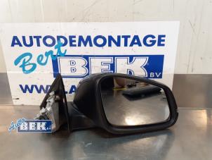 Used Wing mirror, right BMW 3 serie Touring (F31) 316d 2.0 16V Price on request offered by Auto Bek