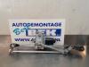Moteur + mécanisme d'essuie glace d'un BMW 3 serie Touring (F31) 316d 2.0 16V 2013