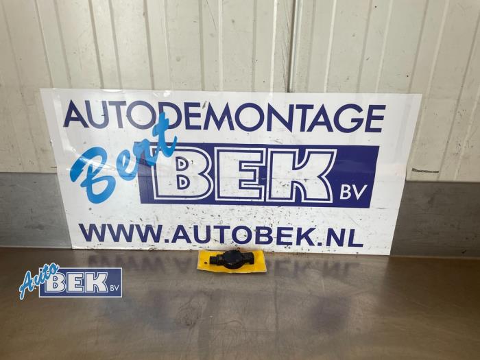 Begagnade Regnsensor BMW 3 serie Touring (F31) 316d 2.0 16V Pris € 18,00 Marginaltabell erbjuds av Auto Bek