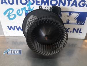 Used Heating and ventilation fan motor BMW 3 serie Touring (F31) 316d 2.0 16V Price € 85,00 Margin scheme offered by Auto Bek