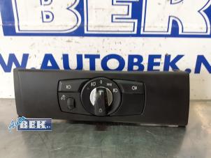 Usados Interruptor de luz BMW 5 serie (E60) 520d 16V Precio € 30,00 Norma de margen ofrecido por Auto Bek