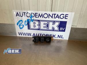 Used Electric window switch Ford C-Max (DXA) 1.6 Ti-VCT 16V Price € 30,00 Margin scheme offered by Auto Bek