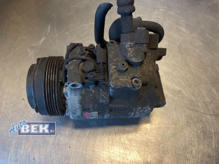 Usagé Compresseur de clim BMW 3 serie (E46/2) 328 Ci 24V Prix € 37,50 Règlement à la marge proposé par Auto Bek