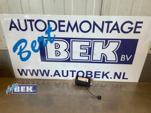 Used Antenna Amplifier Renault Megane IV (RFBB) 1.5 Energy dCi 110 Price € 25,00 Margin scheme offered by Auto Bek
