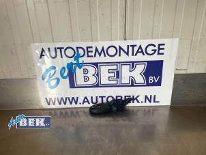 Used Cruise control switch Peugeot 308 SW (4E/H) 1.6 HDi 16V Price € 34,99 Margin scheme offered by Auto Bek