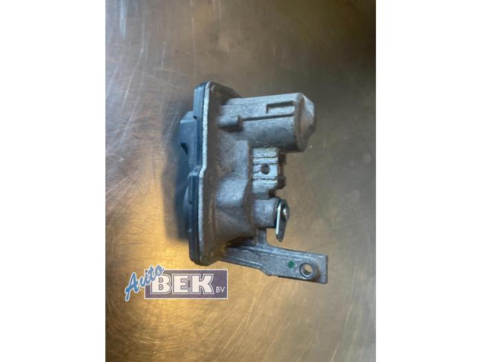 Gebrauchte Auspuffventil Volkswagen Caddy Combi IV 2.0 TDI 102 Preis € 70,00 Margenregelung angeboten von Auto Bek