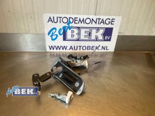 Used Set of cylinder locks (complete) Volkswagen Caddy Combi IV 2.0 TDI 102 Price € 125,00 Margin scheme offered by Auto Bek