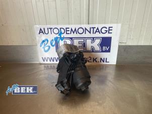 Used Oil filter housing Volkswagen Caddy Combi IV 2.0 TDI 102 Price € 95,00 Margin scheme offered by Auto Bek