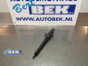 Used Injector (diesel) Hyundai Santa Fe II (CM) 2.2 CRDi 16V 4x2 Price € 50,00 Margin scheme offered by Auto Bek